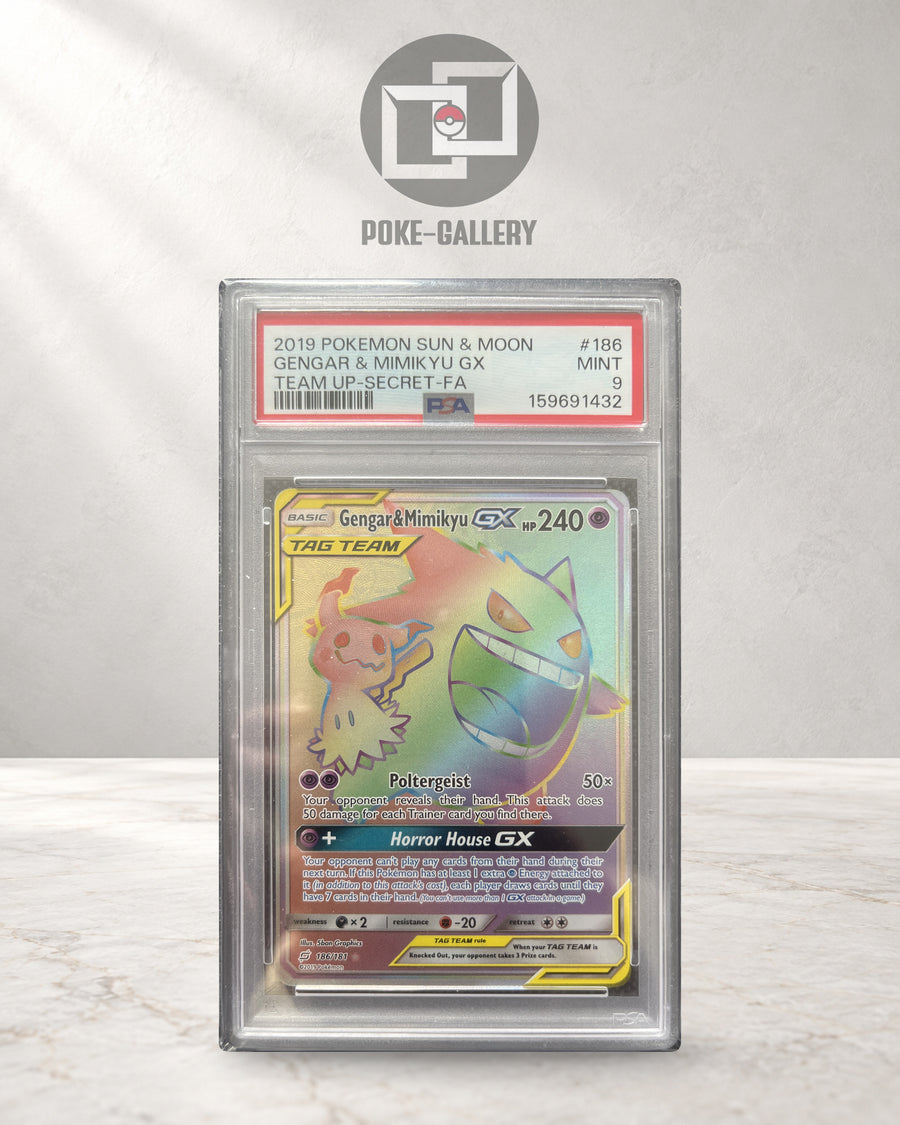 Gengar & Mimikyu GX 186/181 aus Team Up, englische Pokémon-Karte im PSA-9-Slab, CERT 159691432, vor dem POKE-GALLERY-Logo.